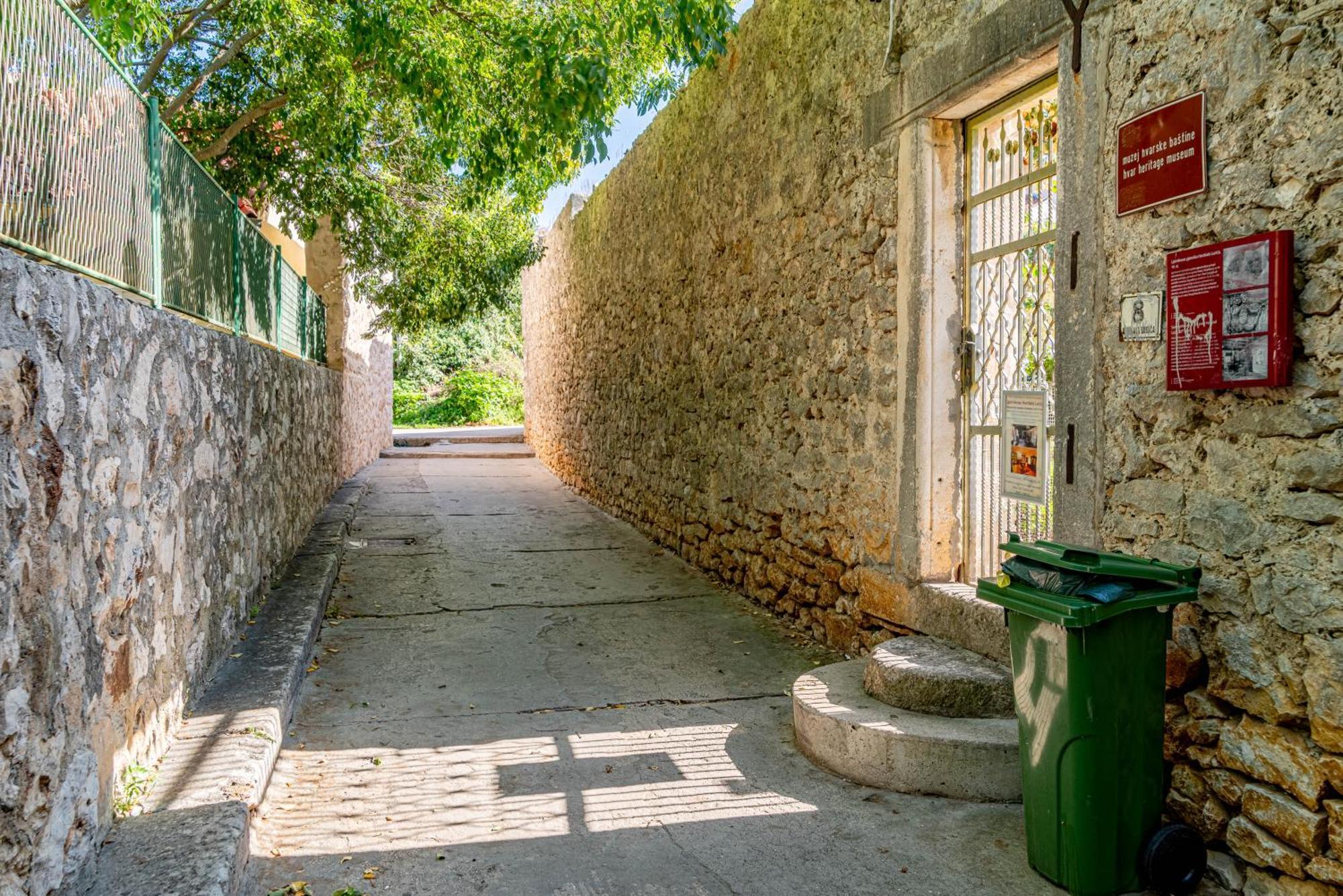 Apartments Barcot Hvar Town Exterior foto